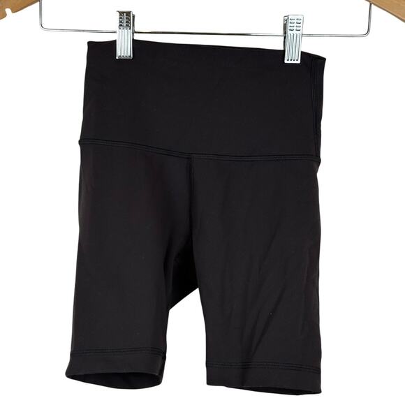 Lululemon Black Elastic Waist Biker Shorts w/ Stash Pocket - 2 - Picture 1 of 4